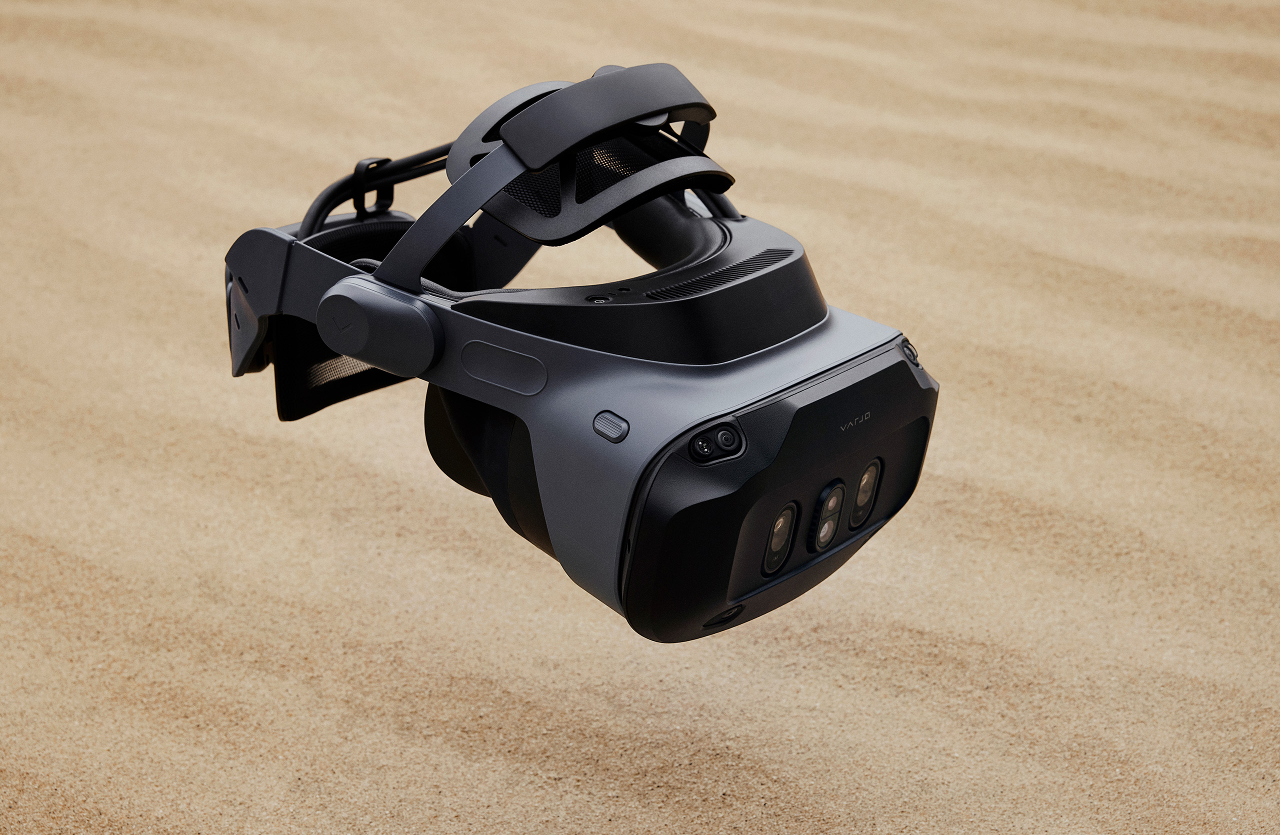 VR/XR Headset for Training and Simulation – Varjo XR-4 Series